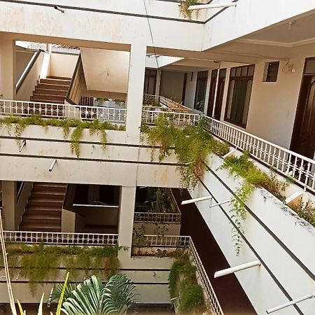 Residencial Canada Santa Cruz de La Sierra Extérieur photo